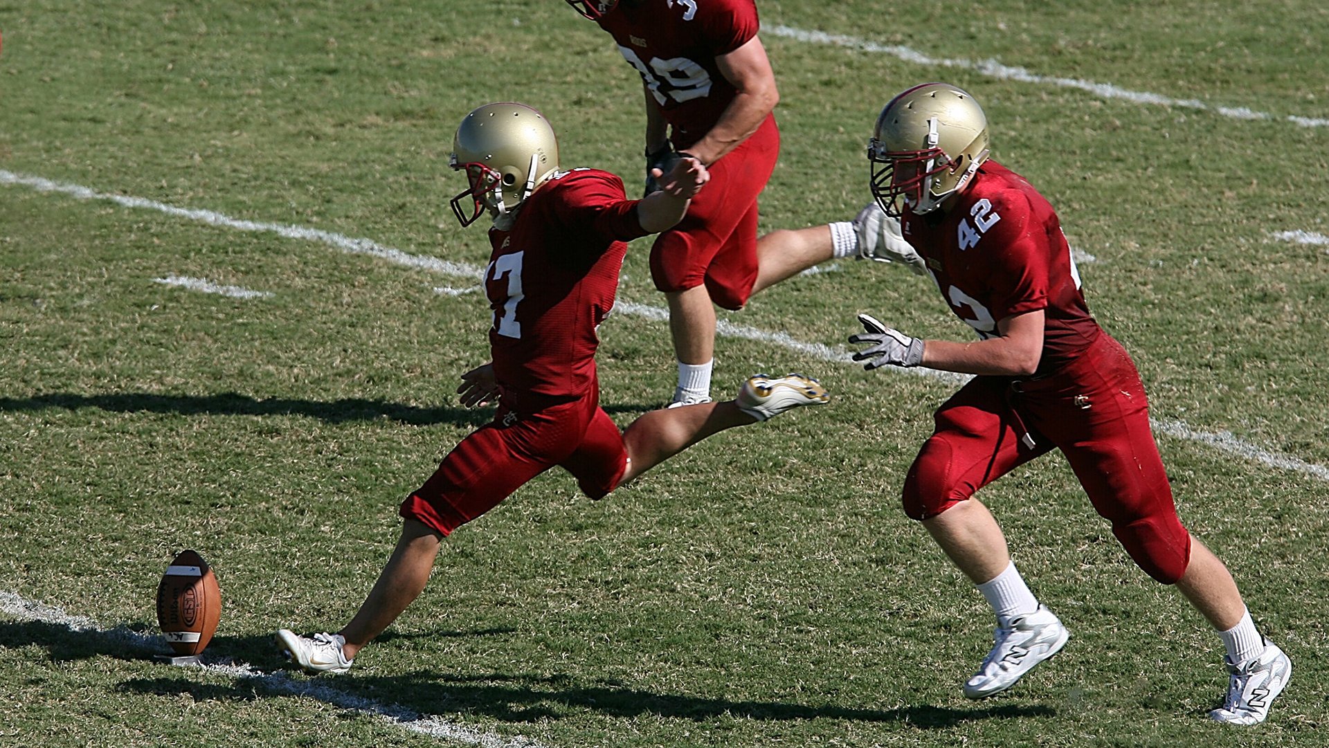 英超裁判语境分析在提升判罚一致性中的应用探索，英超裁判组
